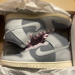 Nike Dunk Retro - Certified Fresh